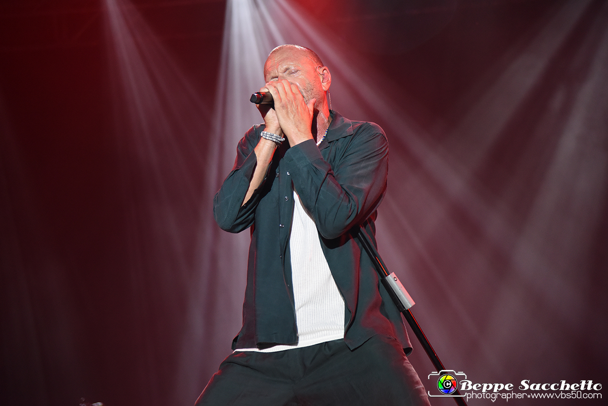 VBS_0910 - Concerto Biagio Antonacci - Palco Centrale Tour 2023.jpg